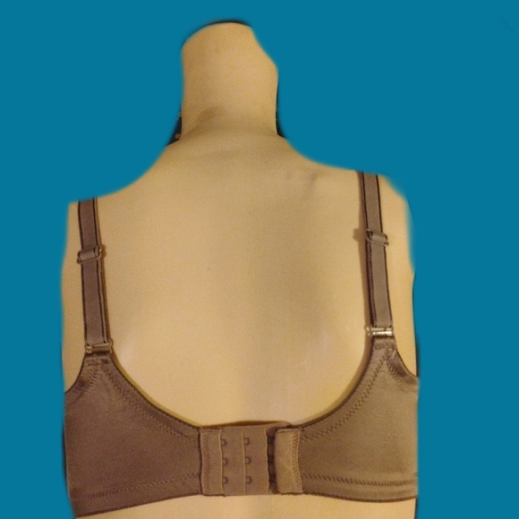 Soma satin finish support bra - Picture 3 of 4